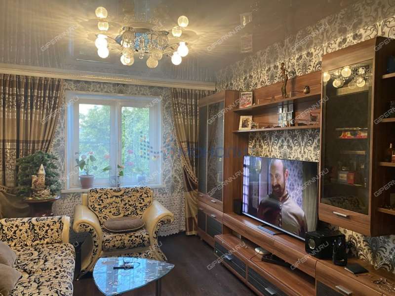 трёхкомнатная квартира на улице Шаляпина дом 20