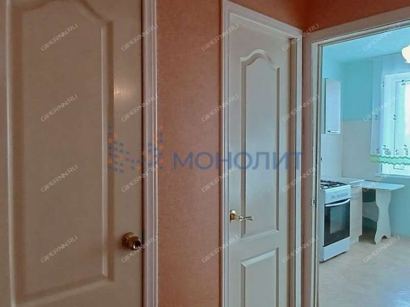 двухкомнатная квартира на улице Верхнепечёрская дом 12