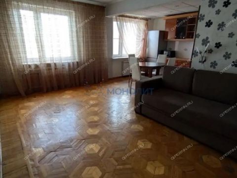 4-komnatnaya-ul-karla-marksa-d-32 фото