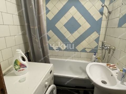 3-komnatnaya-ul-geroya-bykova-d-2 фото