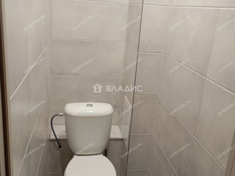 2-komnatnaya-ul-strokina-d-5 фото