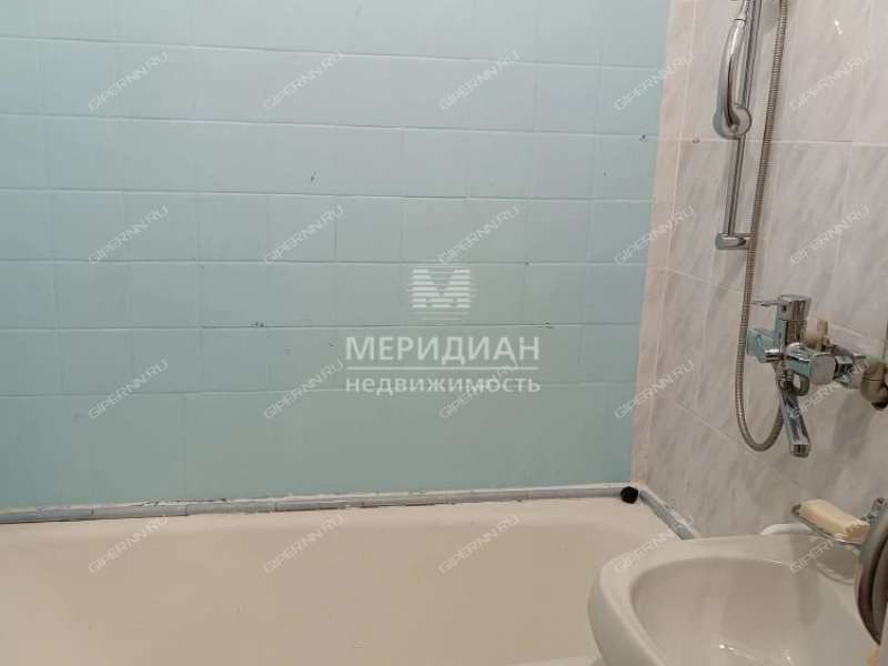 четырёхкомнатная квартира на Эпроновской улице дом 10