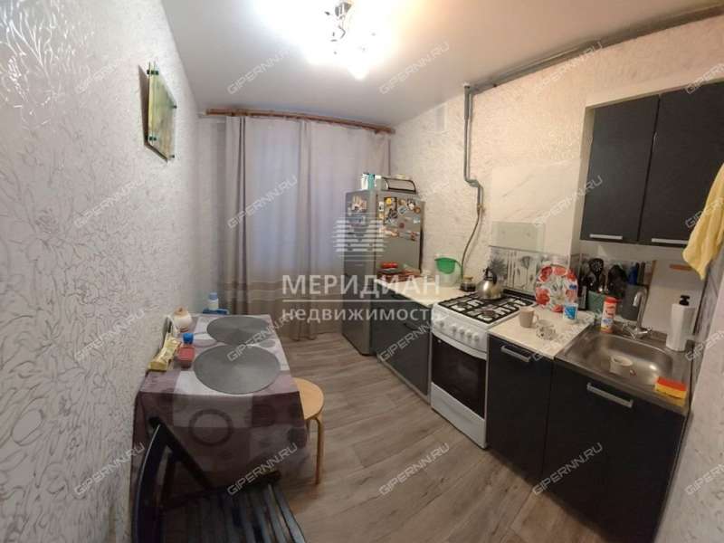 трёхкомнатная квартира на улице Героя Шнитникова дом 20