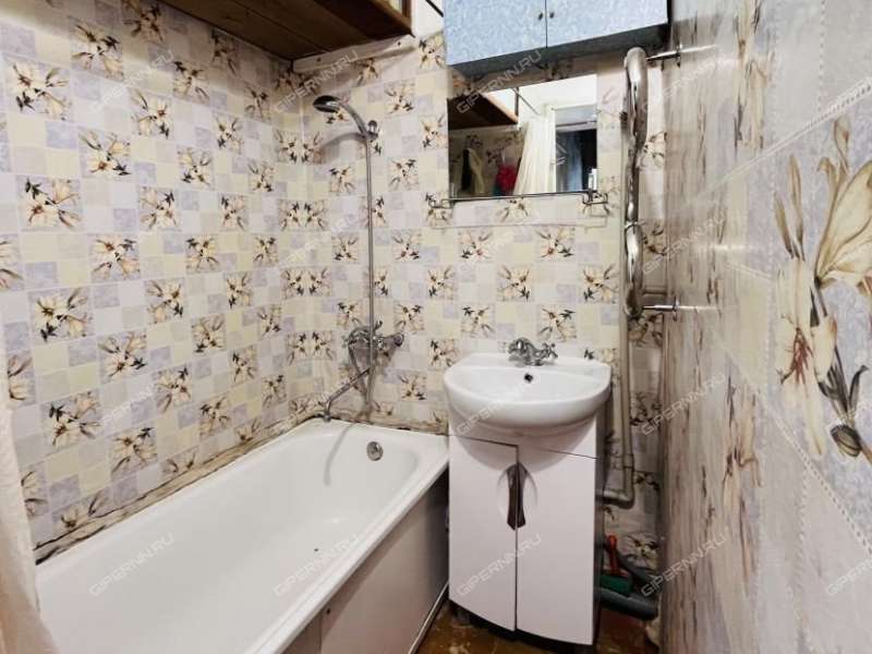 двухкомнатная квартира на улице Адмирала Макарова дом 6/2