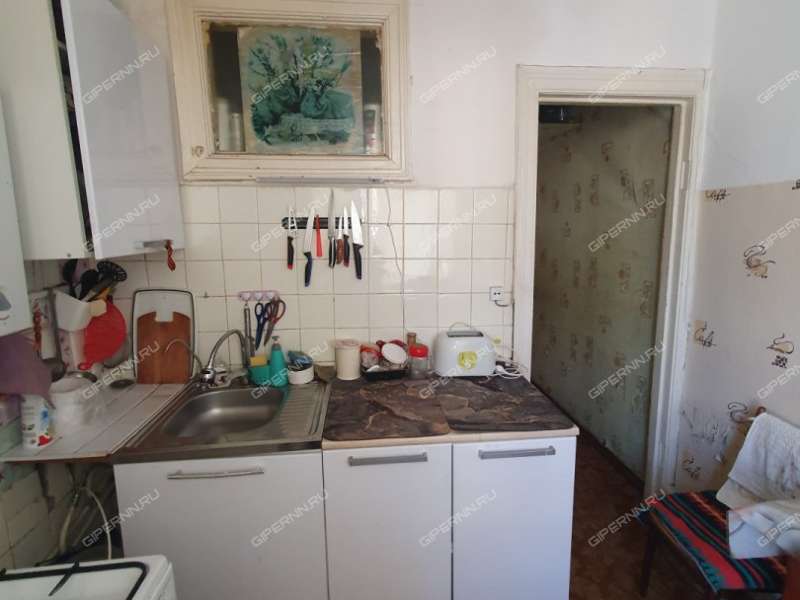 трёхкомнатная квартира на Театральной улице дом 10 город Кстово