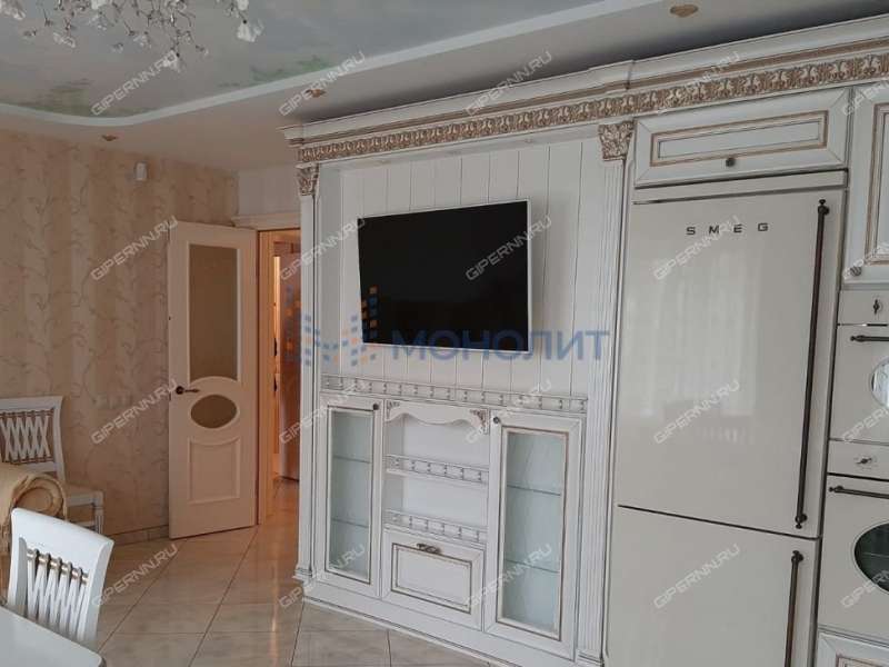 трёхкомнатная квартира на проспекте Гагарина дом 107