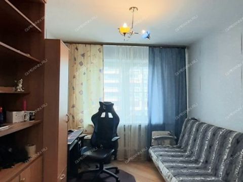 4-komnatnaya-ul-karla-marksa-d-24 фото