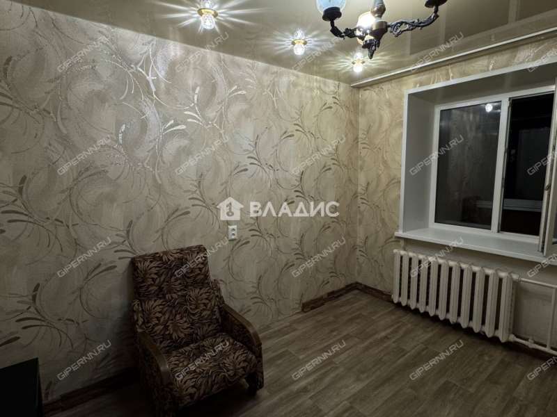 четырёхкомнатная квартира на улице Максима Горького дом 158