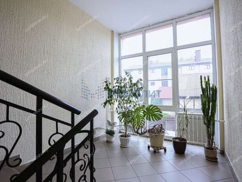 трёхкомнатная квартира в Парниковом переулке дом 8