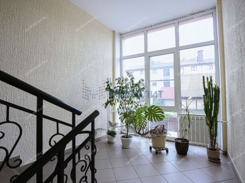 3-komnatnaya-per-parnikovyy-d-8 фото