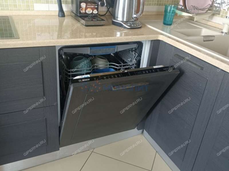 трёхкомнатная квартира на бульваре Академика Королёва дом 8