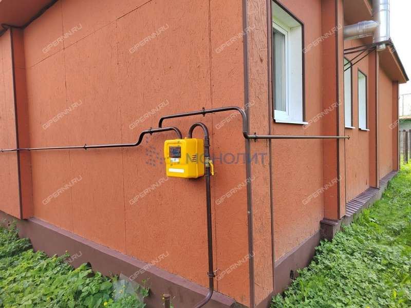 дом на Центральной улице село Курилово