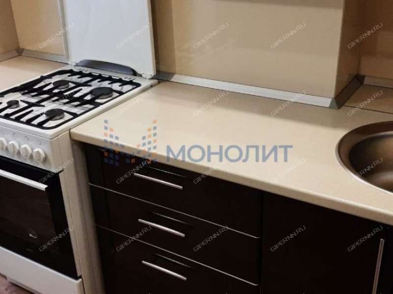 трёхкомнатная квартира на Подворной улице дом 1