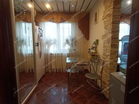 4-komnatnaya-ul-burdenko-d-19 фото