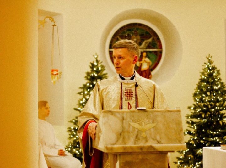 «Хотим дружить красотой». Отец Георгий Кромкин — о католическом храме и перезагрузке Студеного квартала