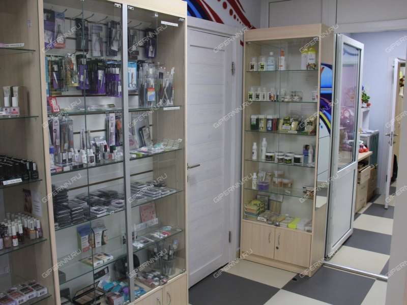 помещение под офис, недвижимость под салоны красоты на Полтавской улице