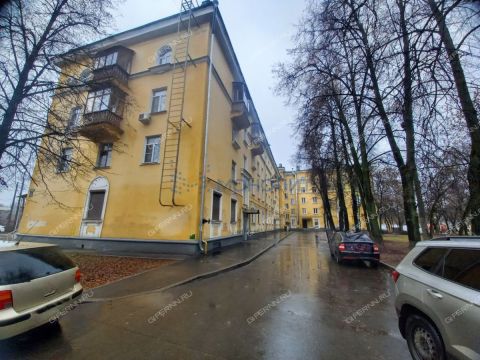 3-komnatnaya-ul-geroya-sovetskogo-soyuza-poyushheva-d-11 фото