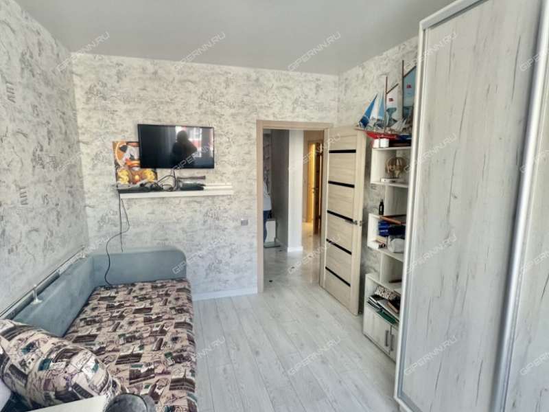 трёхкомнатная квартира в 6-м микрорайоне дом 36 город Кстово