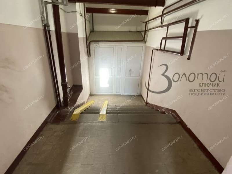 трёхкомнатная квартира на Космической улице дом 42