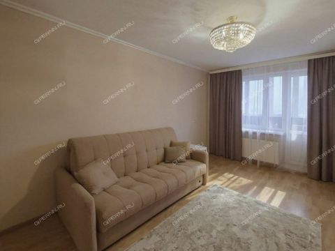 1-komnatnaya-ul-vyatskaya-d-1 фото