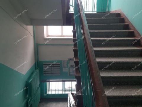 3-komnatnaya-ul-krasnodoncev-d-3 фото