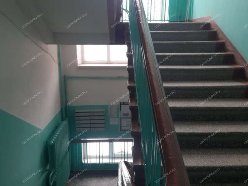 трёхкомнатная квартира на улице Краснодонцев дом 3