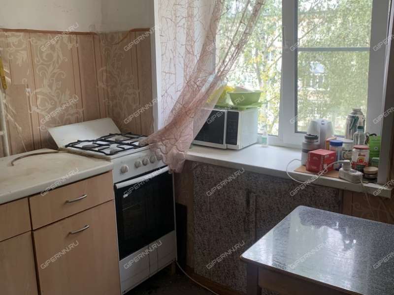 трёхкомнатная квартира на улице Федосеенко дом 94