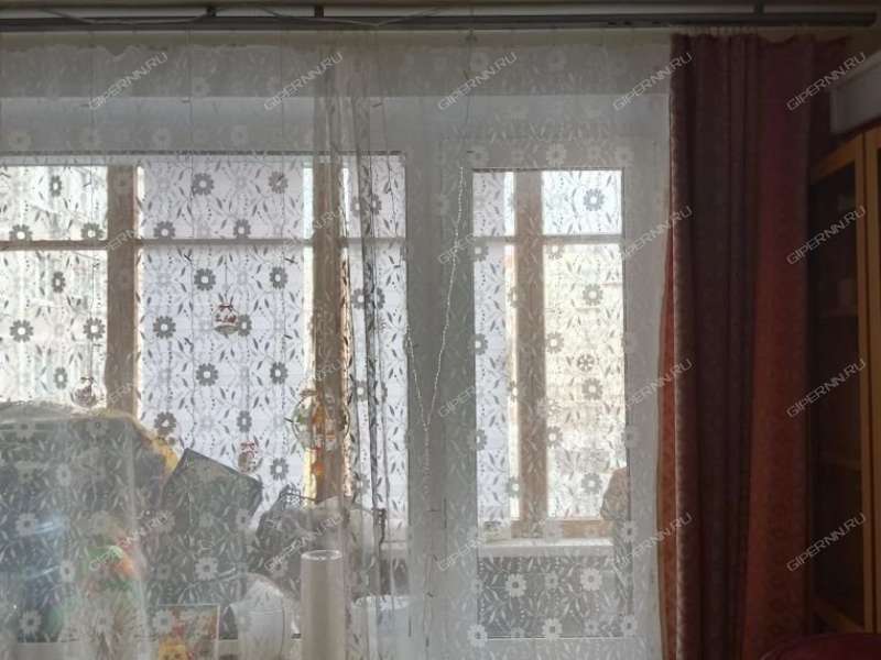 трёхкомнатная квартира на улице Сергея Есенина дом 35