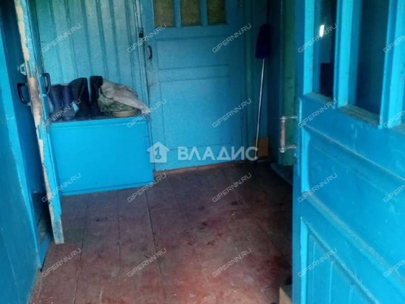 дом на улице Максима Горького посёлок Фанерное