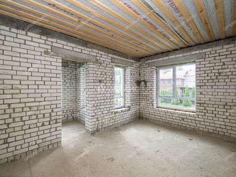 дом на  деревня Утечино