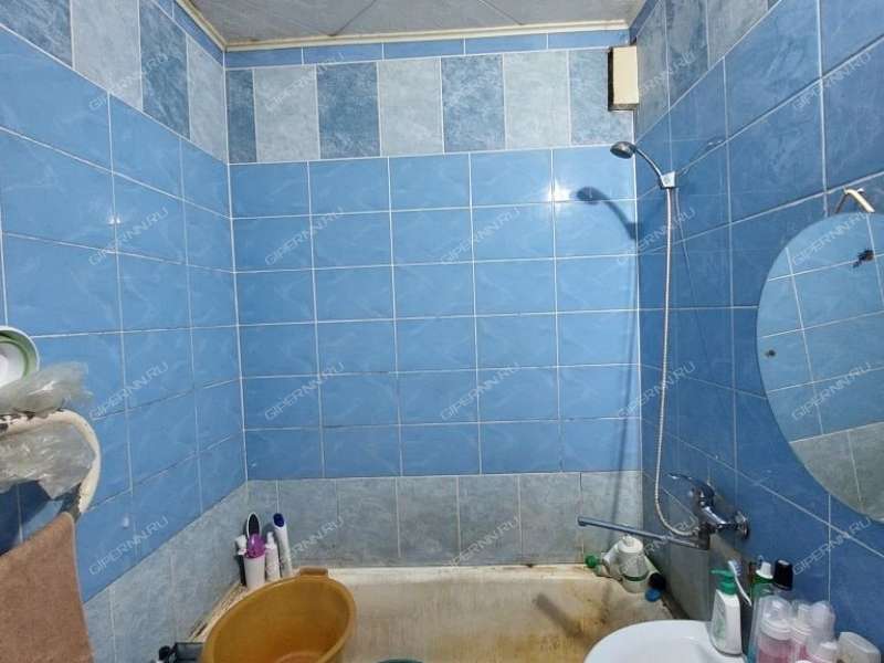 двухкомнатная квартира на улице Героя Юрия Смирнова дом 13