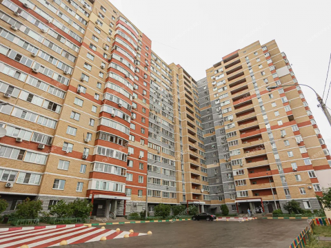3-komnatnaya-b-r-meshherskiy-d-5a фото