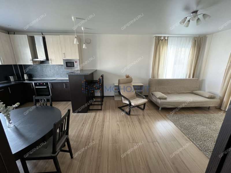 дом на улице Саврасова село Каменки